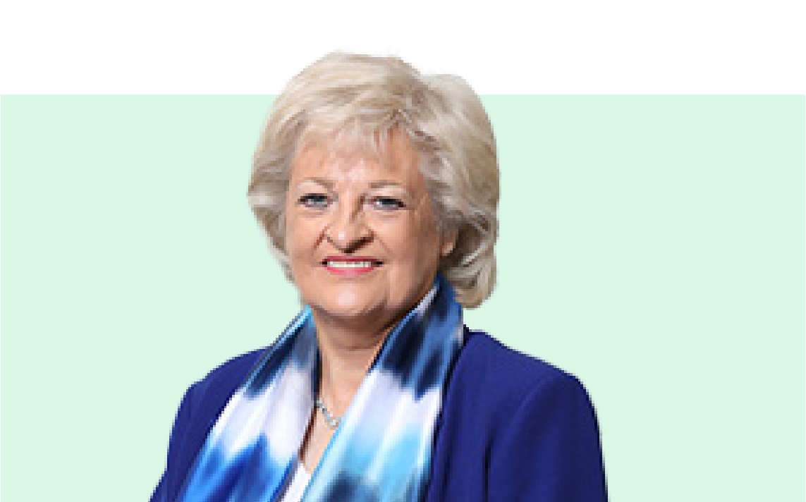 Patricia King, Comhalta Coiste